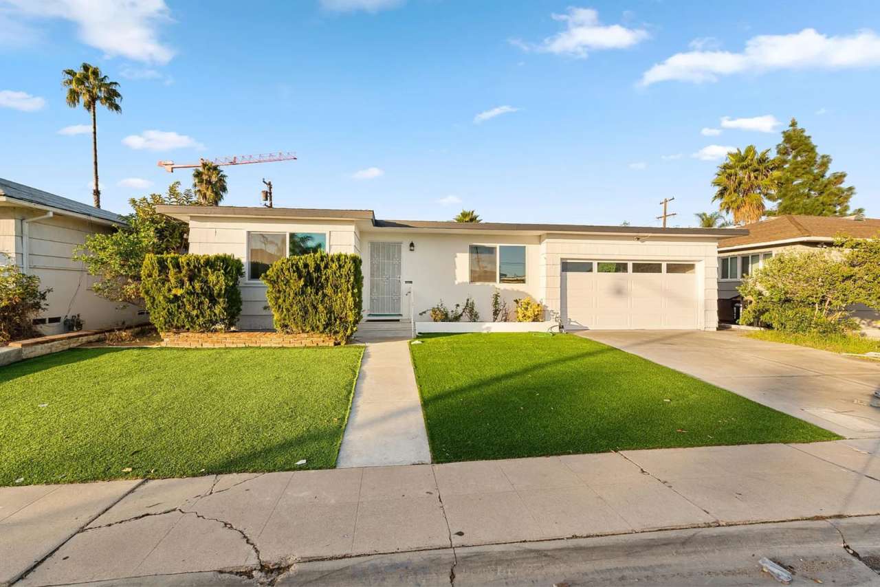 Bathrooms on bathrooms!