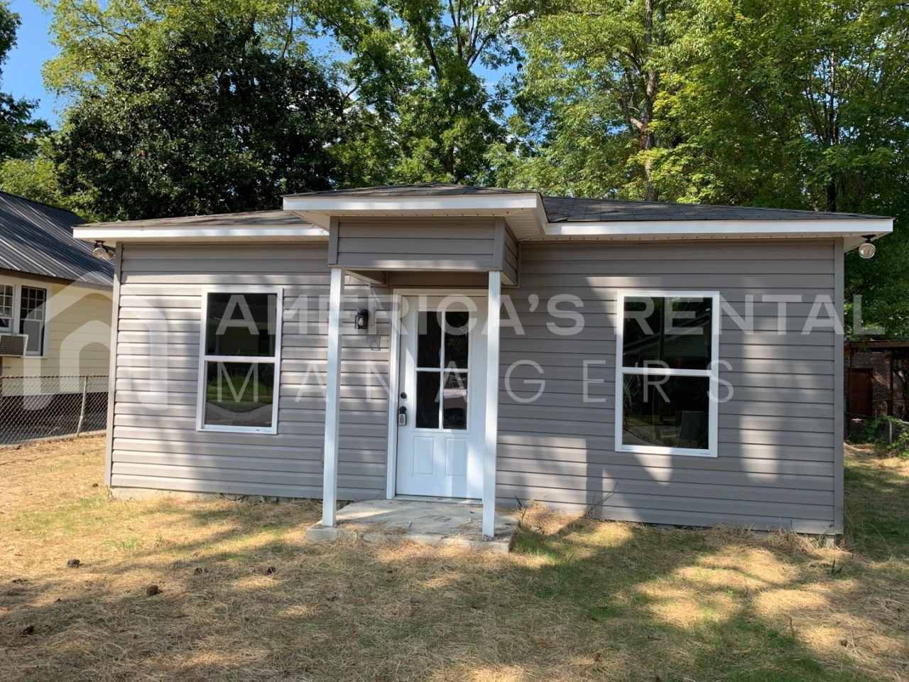 Wonderful 3 Bedroom Home for Rent in Gadsden, AL!! Available to view now!!!