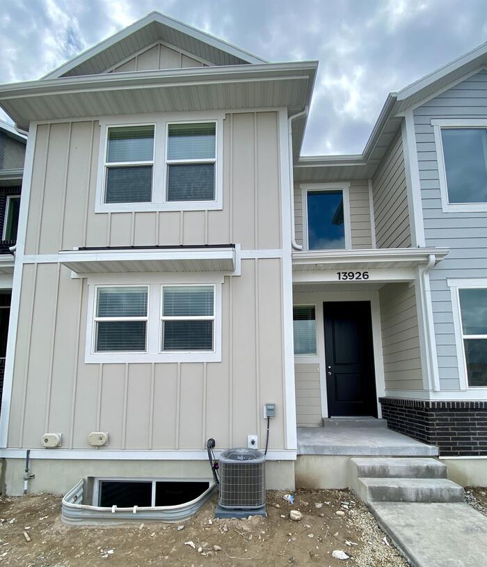 13926 South Champlin Peak Drive