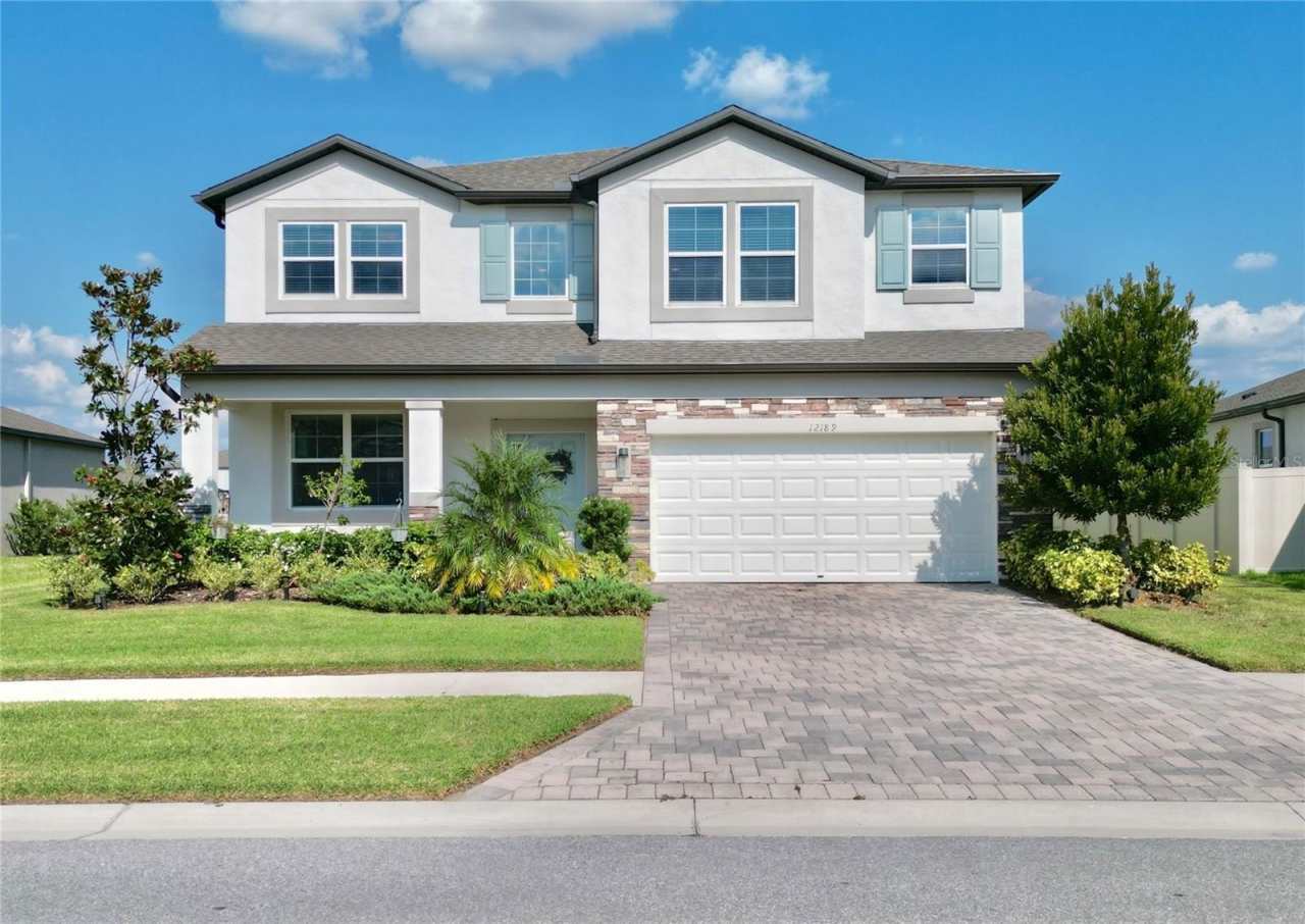 12189 NOUVEAU AVENUE