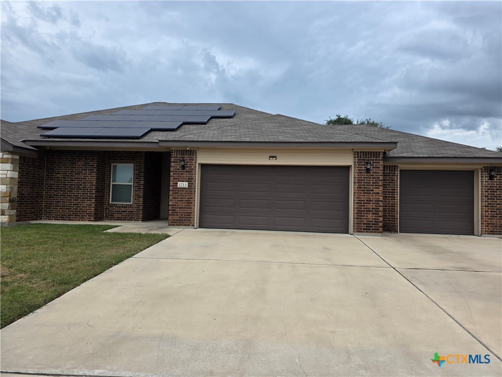 1713 Risen Star Lane