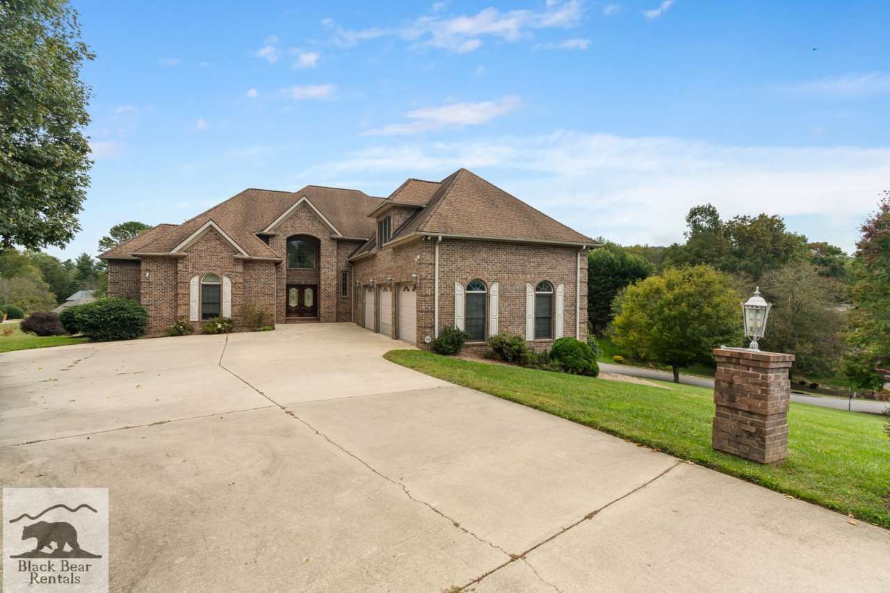 South AVL - Grand Residence in The Cotswolds Development