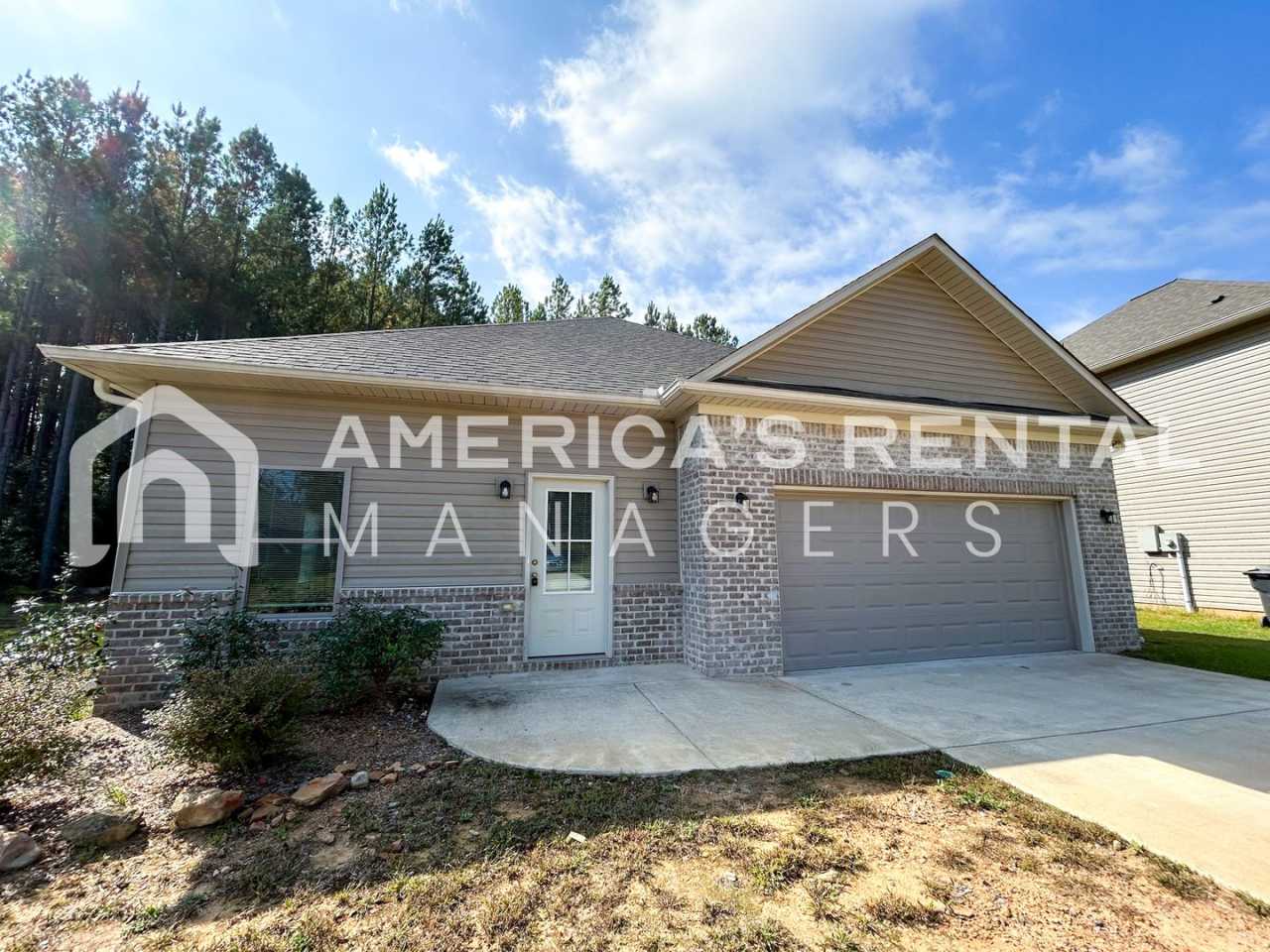 NEW REDUCED PRICING!!! - Home for Rent in Odenville, AL! Available now for viewing!!