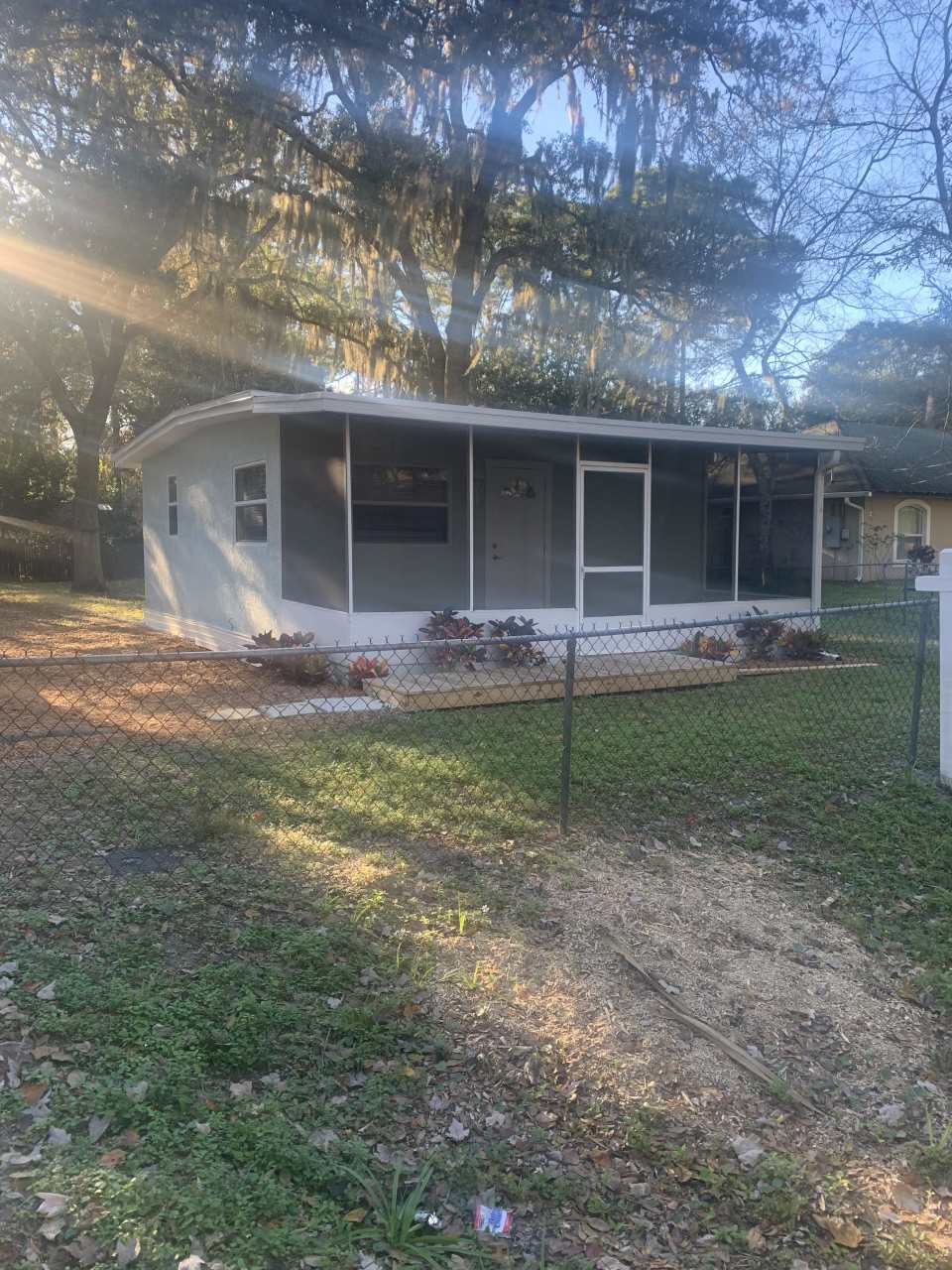 1612 Montgomery Ave
