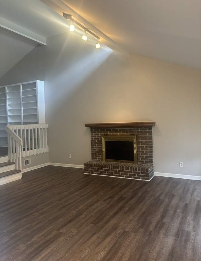 525 North Royal Tower Drive