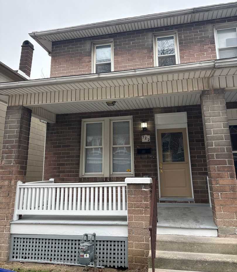 2 Bedroom 1 Bath House, Fenced Yard- York City SD