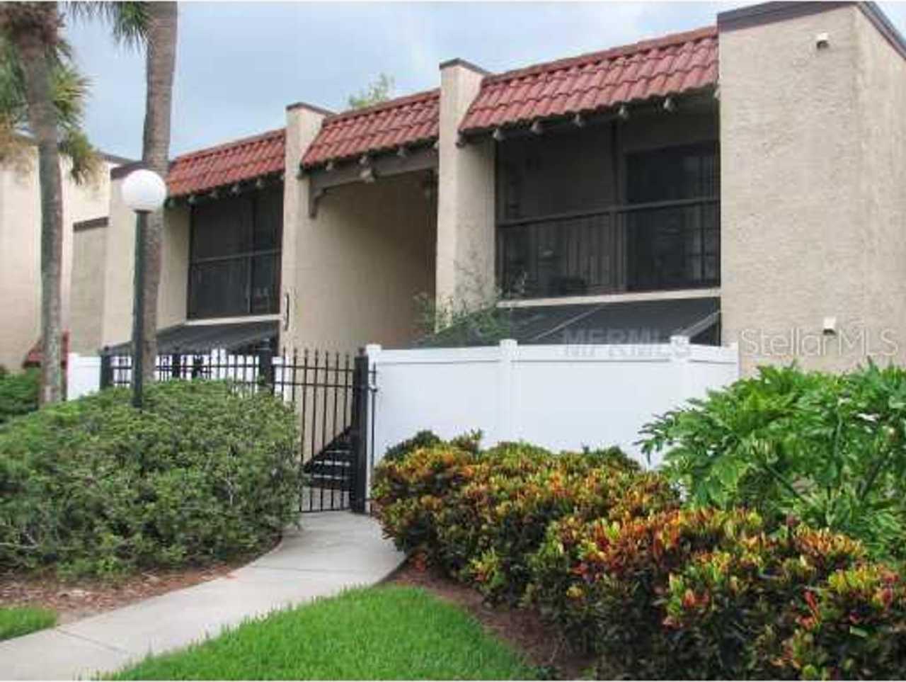 Charming  Updated South Tampa Condo