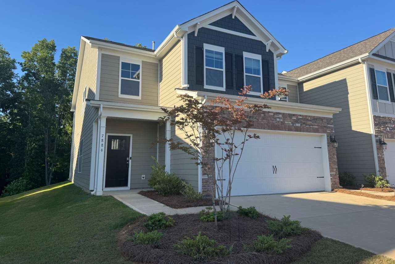 Beautiful Four Bedroom Townhouse in Sherrills Ford