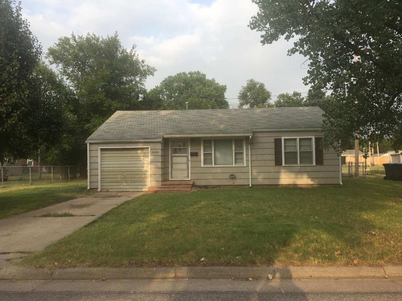 Spacious 2-Bed 1-Bath House