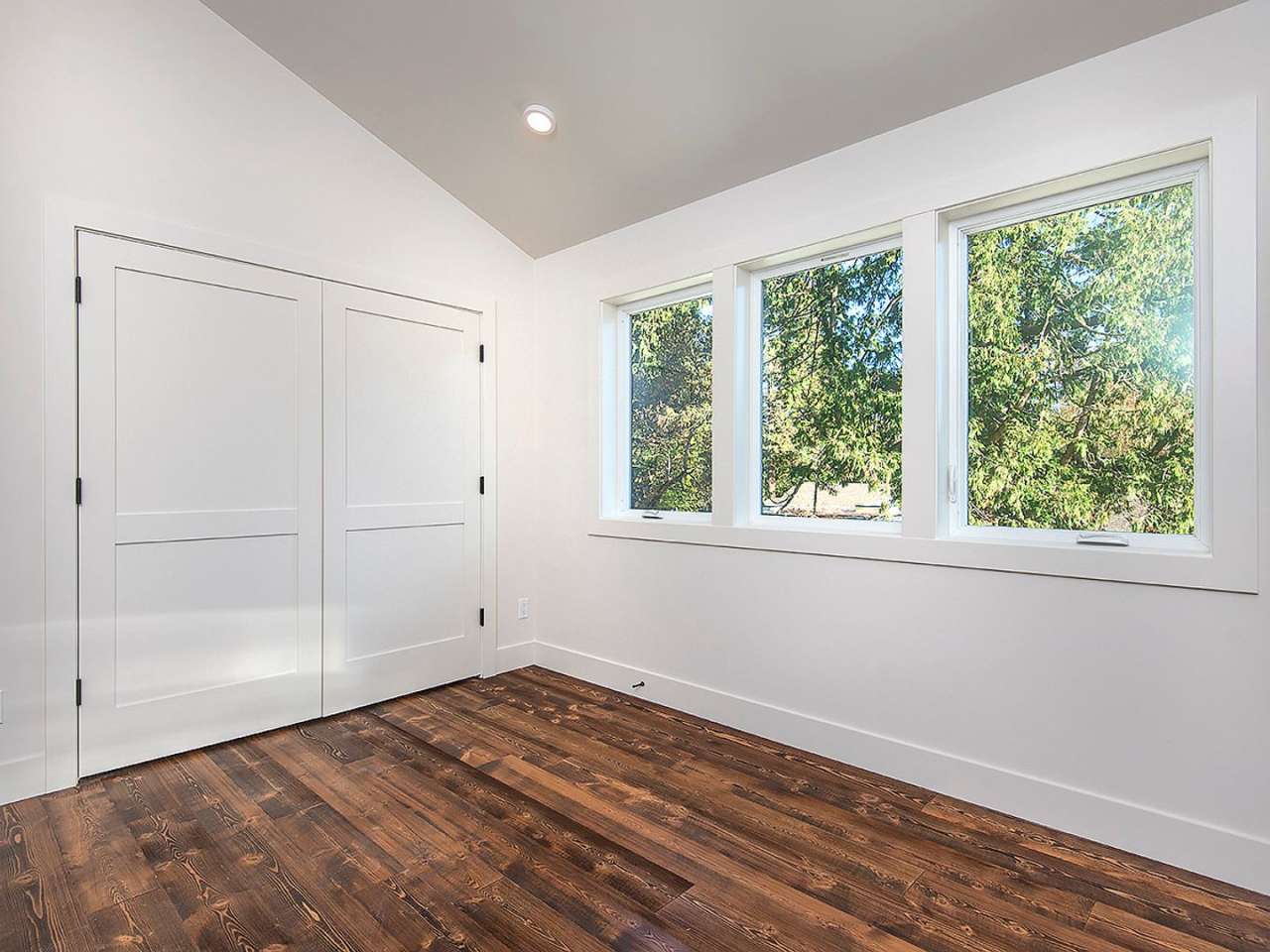 2-Bedroom Carriage House in Haller Lake