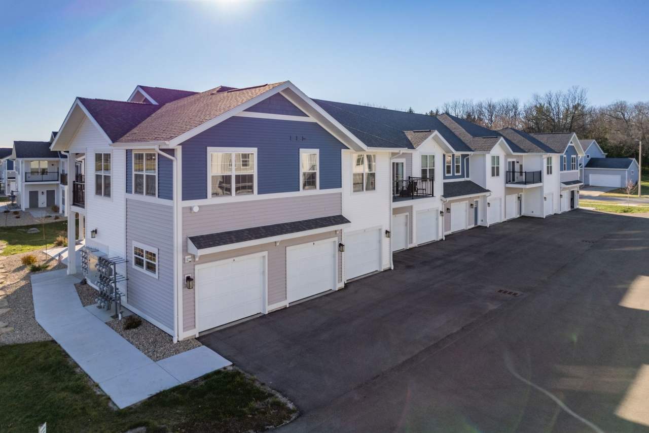 Autumn Wood - 610 (Building 3)