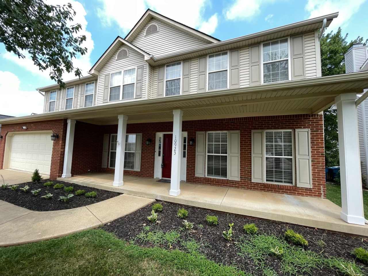 Remarkable East Jefferson Home For Rent