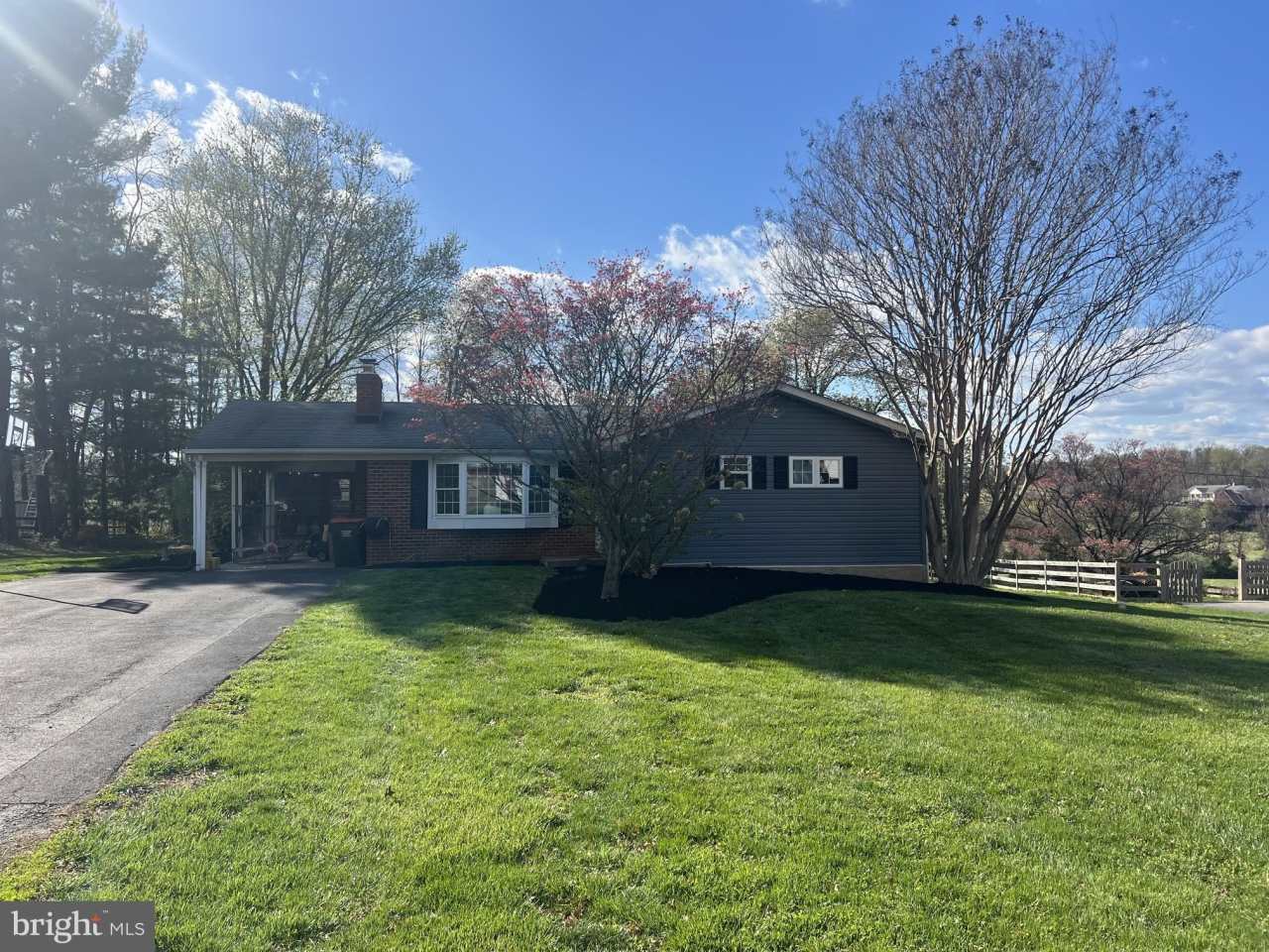 6122 ROLLING VIEW DRIVE