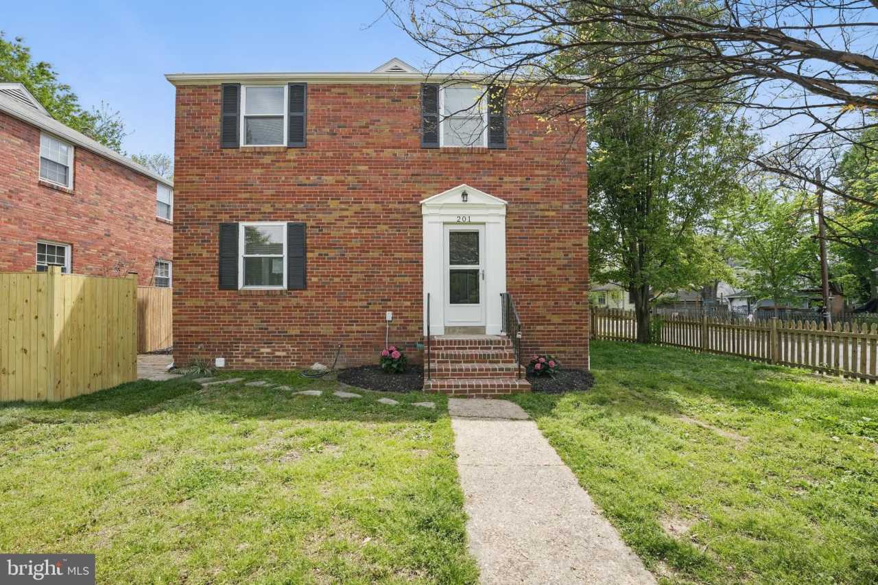 201 E ALEXANDRIA AVENUE