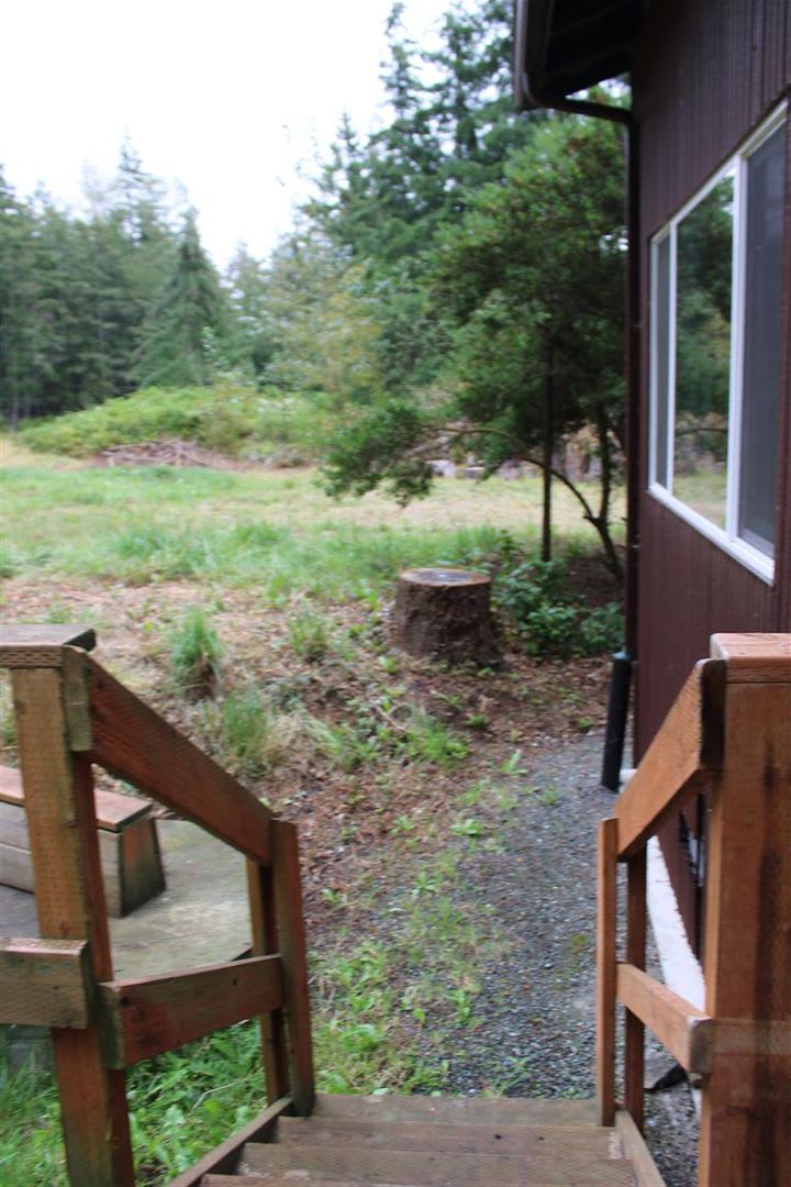 3 Bedroom, 2 Bathroom House!