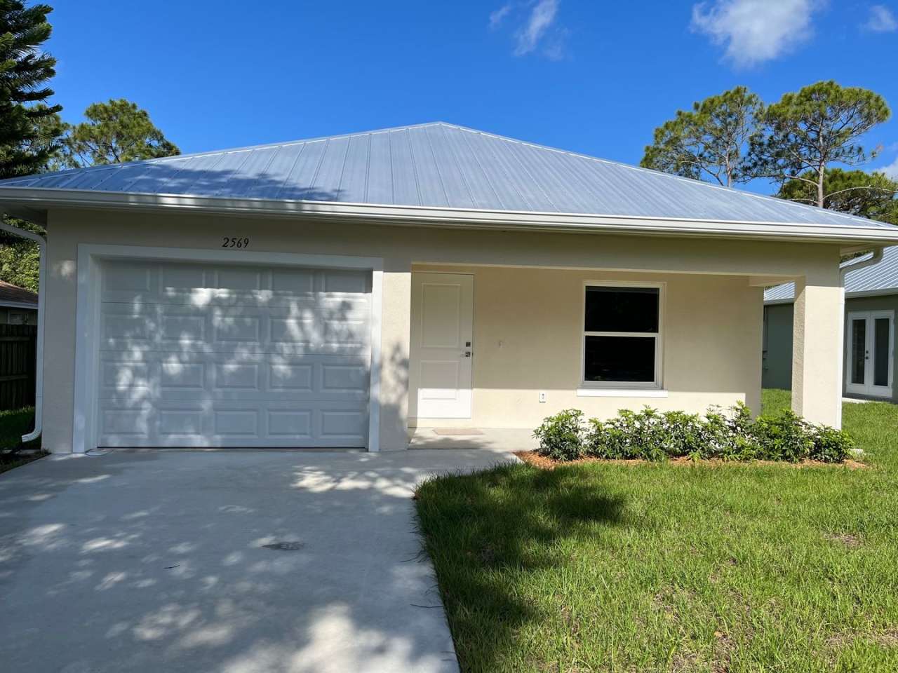 2 bedroom, 2 bath home for rent