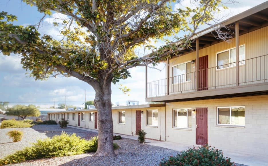 2861 North Columbus Boulevard #50