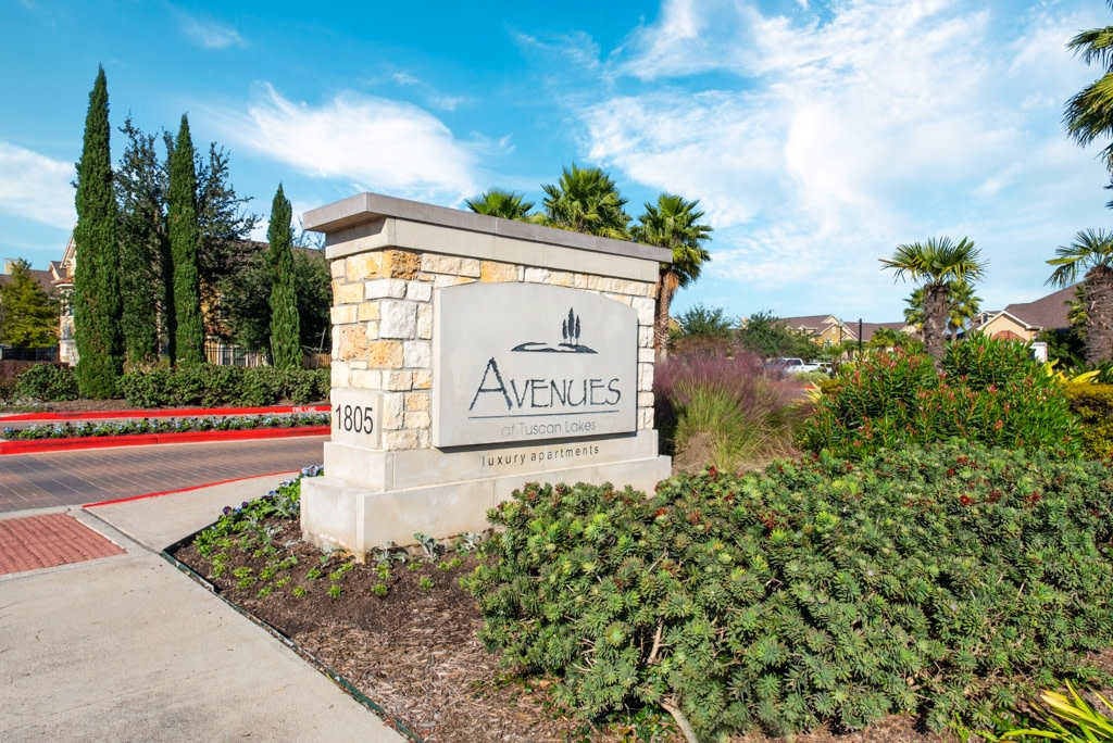 Avenues at Tuscan Lakes