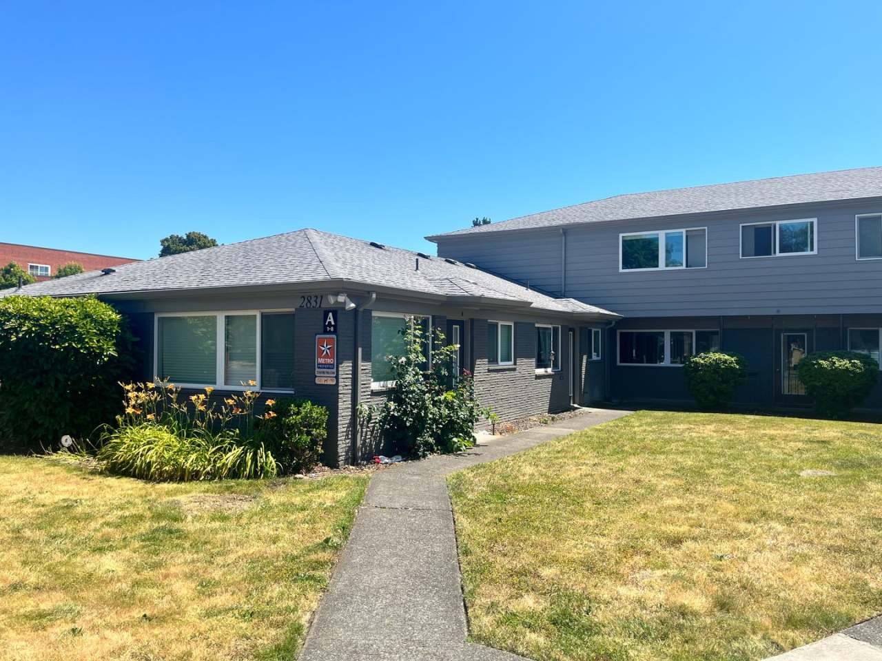 The Rivercrest Apartments by Star Metro