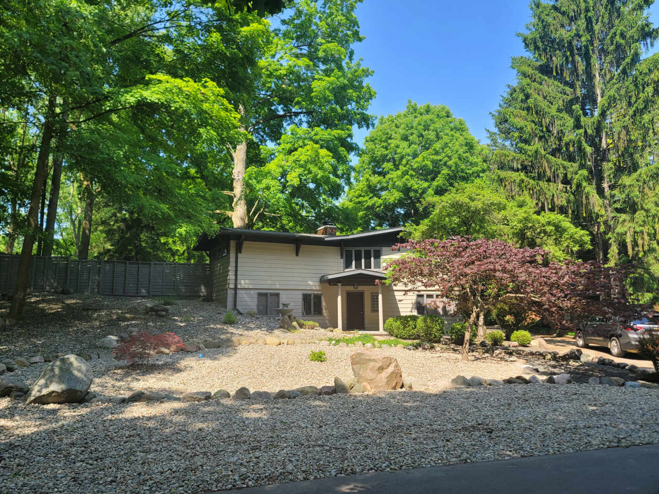 4473 Maumee Drive
