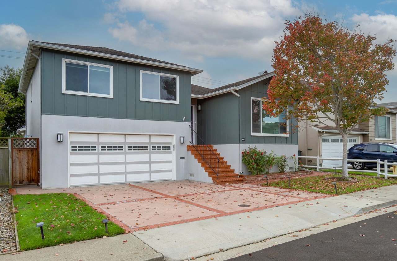 Extensively remodeled 4 Bed / 3 Bath home in South San Francisco. YouTube tour!