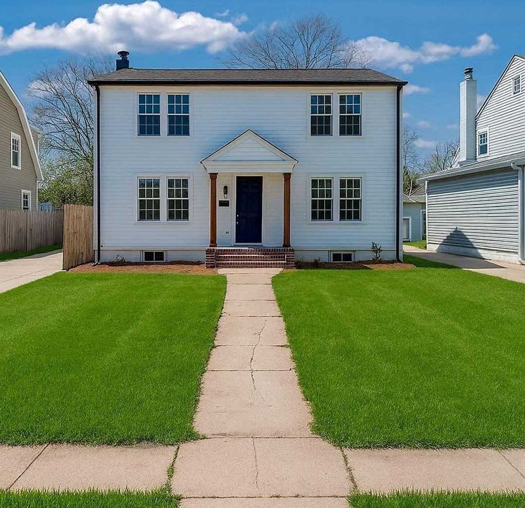 Enchanting 3 Bedroom 1 Bathroom Home Located near Wesley Hospital