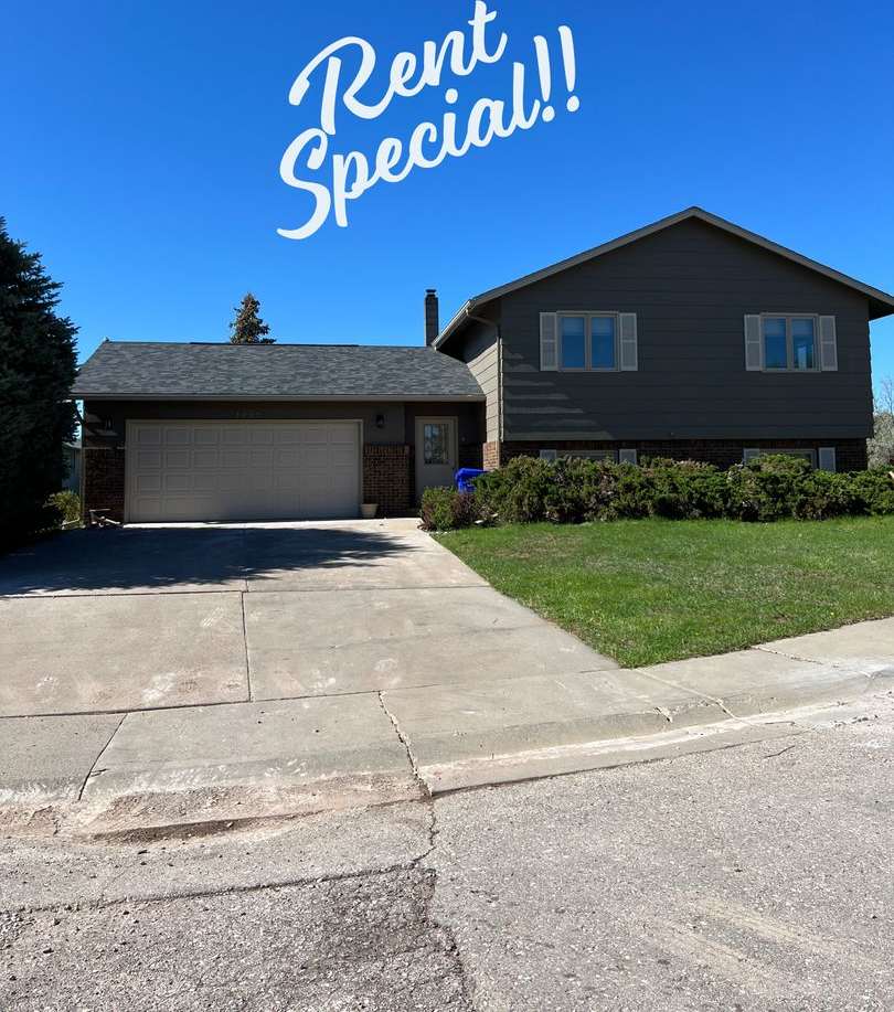 ~ RENT SPECIAL ~ HOLIDAY MERRINESS ~ Beautiful 4 bedroom cul-de-sac home for rent!