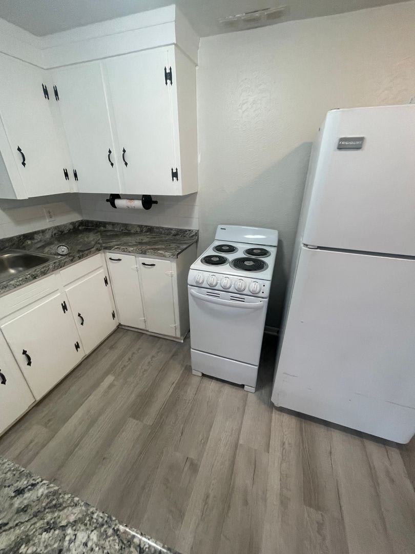 1/1 Home Available For Rent!