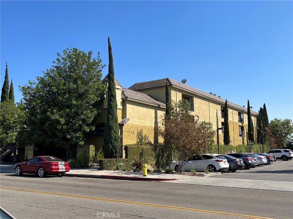 400 W Vermont Avenue