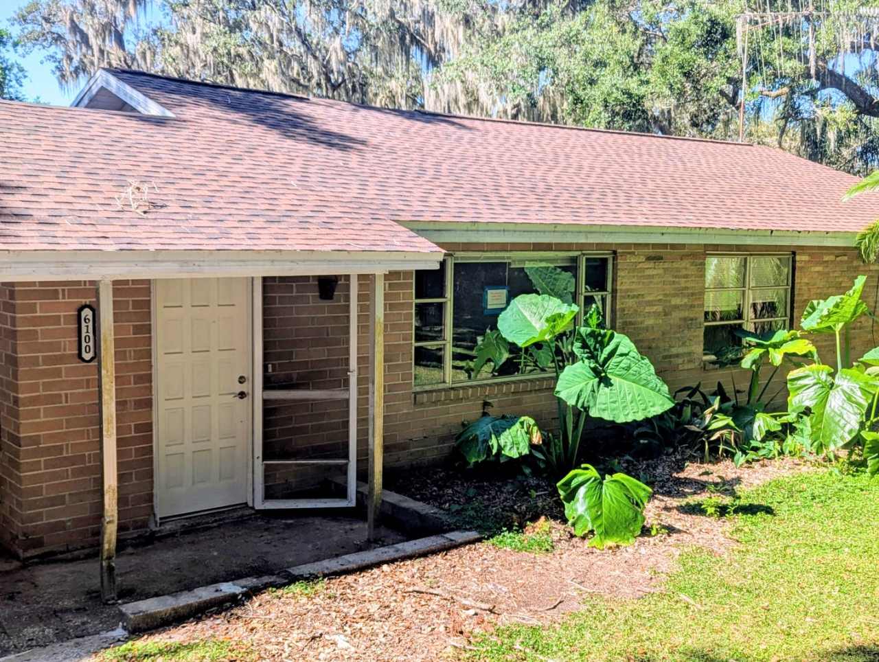 Enjoy the peace and quiet in this secluded home located on private lake