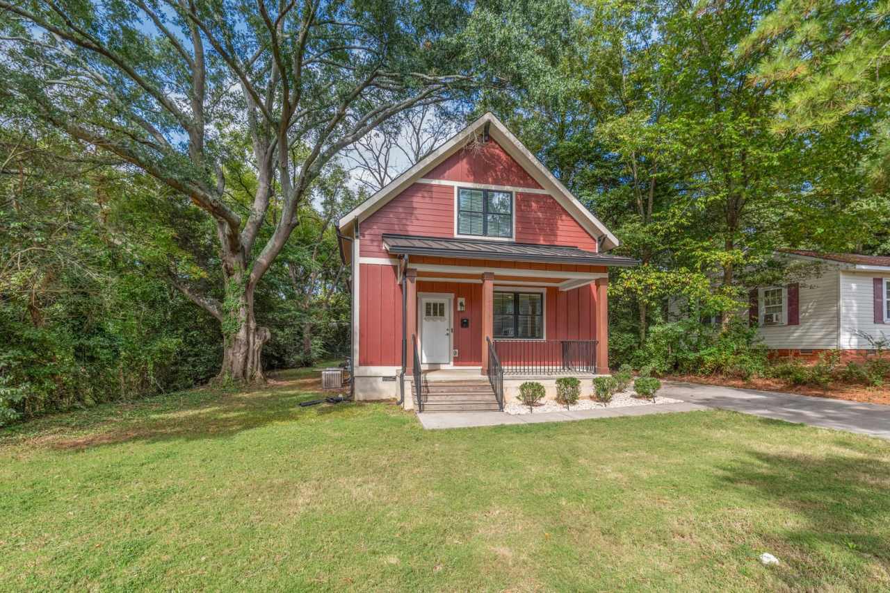 Beautiful Home with a Backyard Deck in Biddleville!