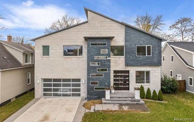 211 N Washington Avenue