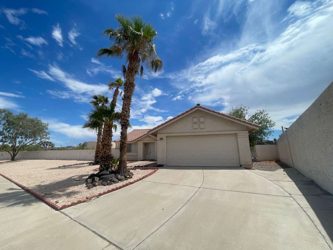 899 Coral Cottage Dr