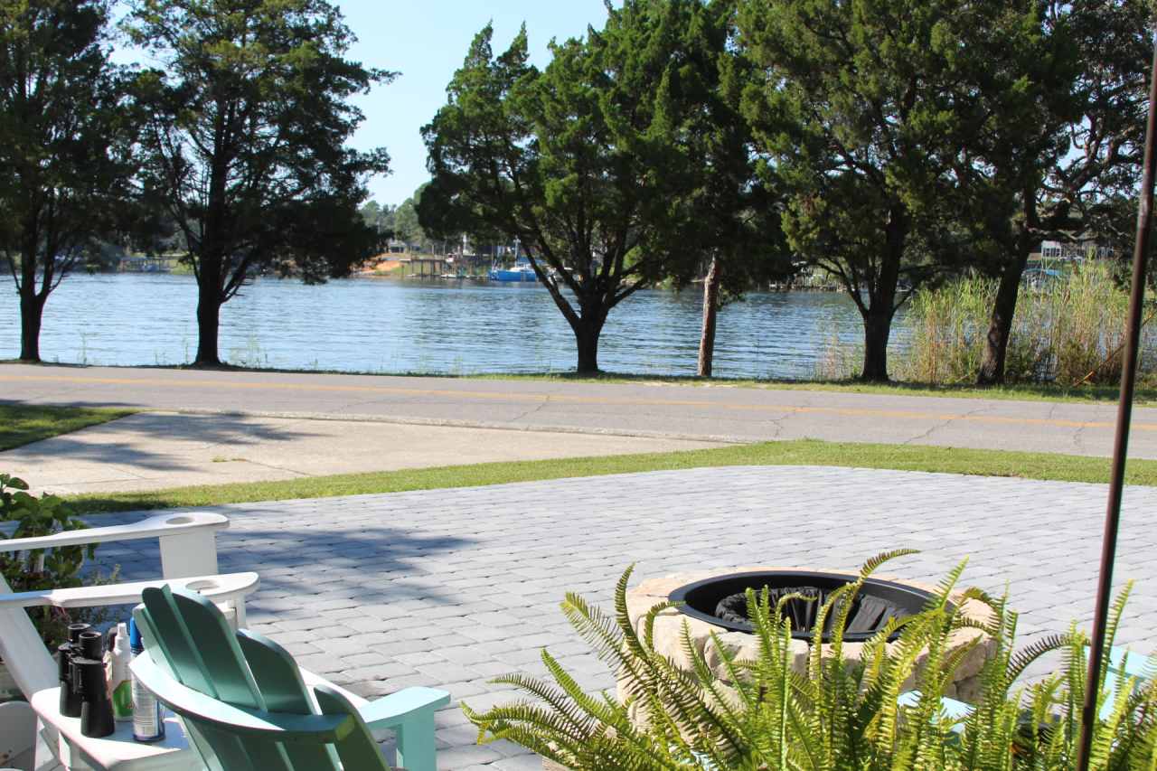 1139 North Bayshore Drive