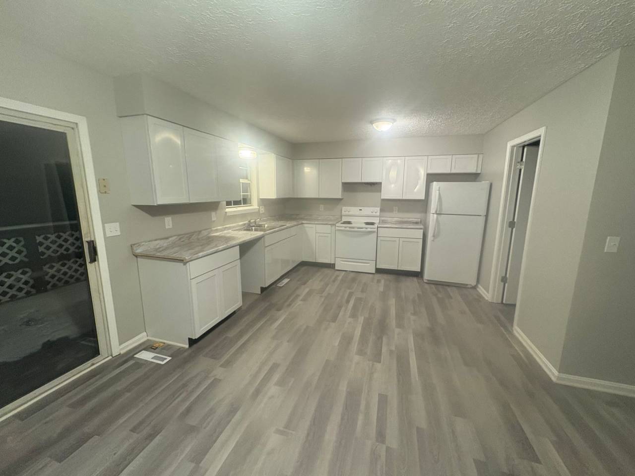 Newly Renovated 3 bedroom. Lots of extra space!