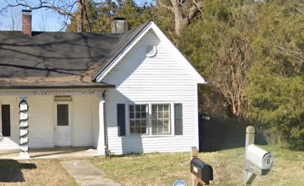 913 North Maple Street - B