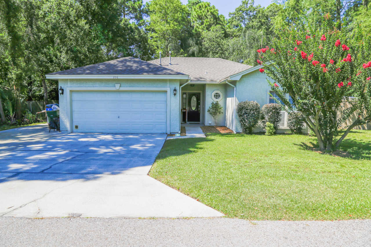 Fabulous Home in a Great Location w/Access to EVERYTHING on PCB! *1/2 OFF Security Deposit for Active-Duty Military!*