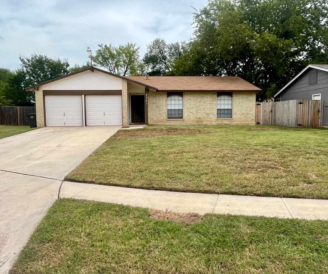 Charming 3/2 in Pipers Meadow *NO HOA* Move in Ready!