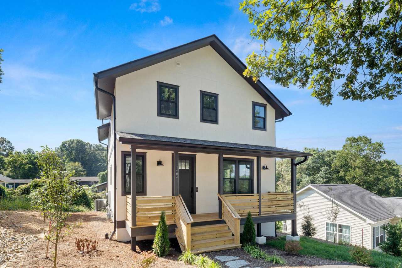 Newer Home in West Asheville!