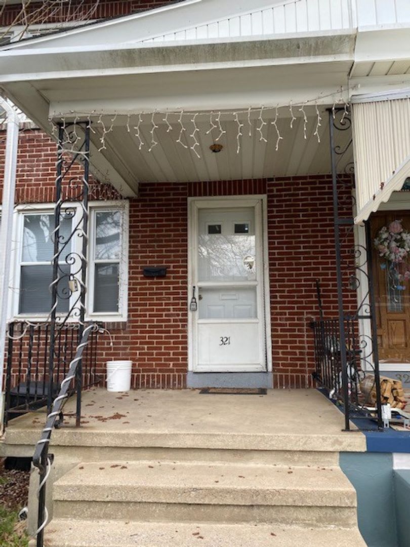 321 CARROLL STREET, READING