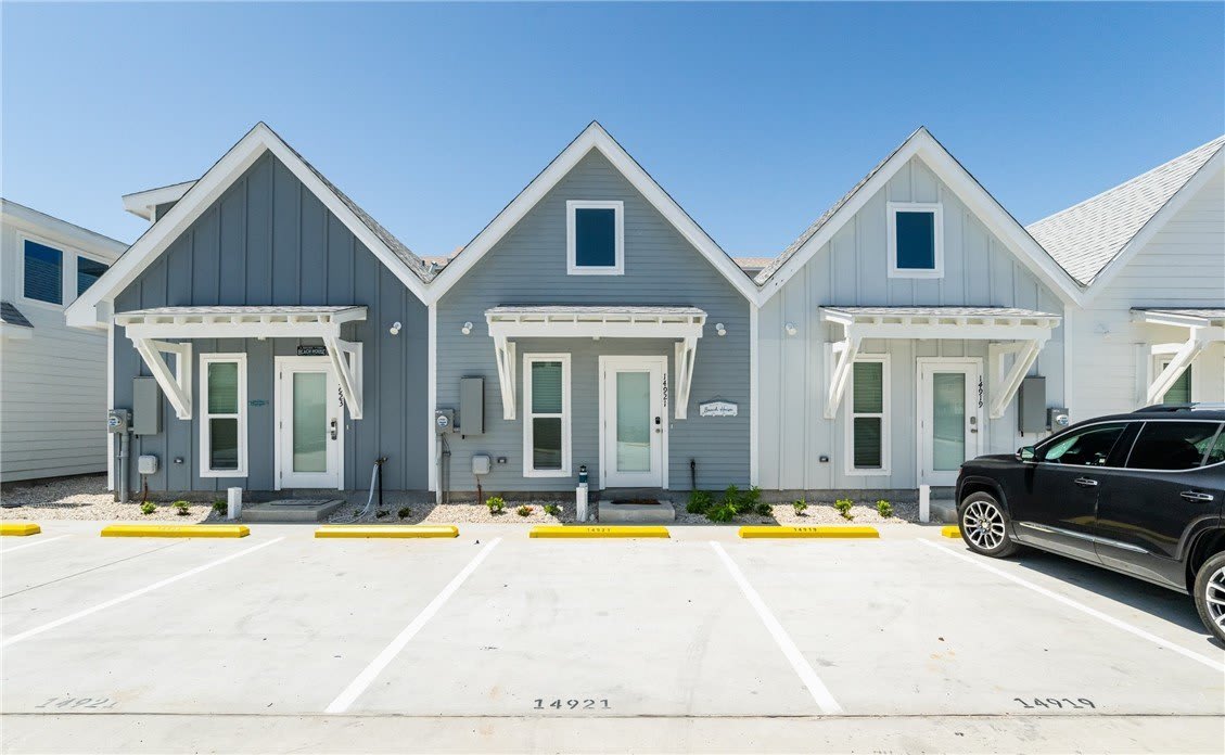 14921 Smugglers Cove Drive