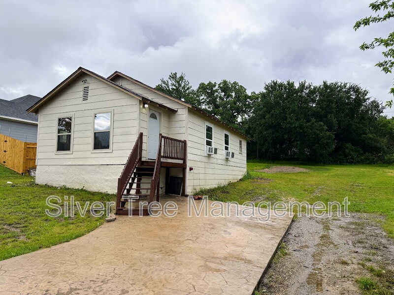 506 West Parnell Street