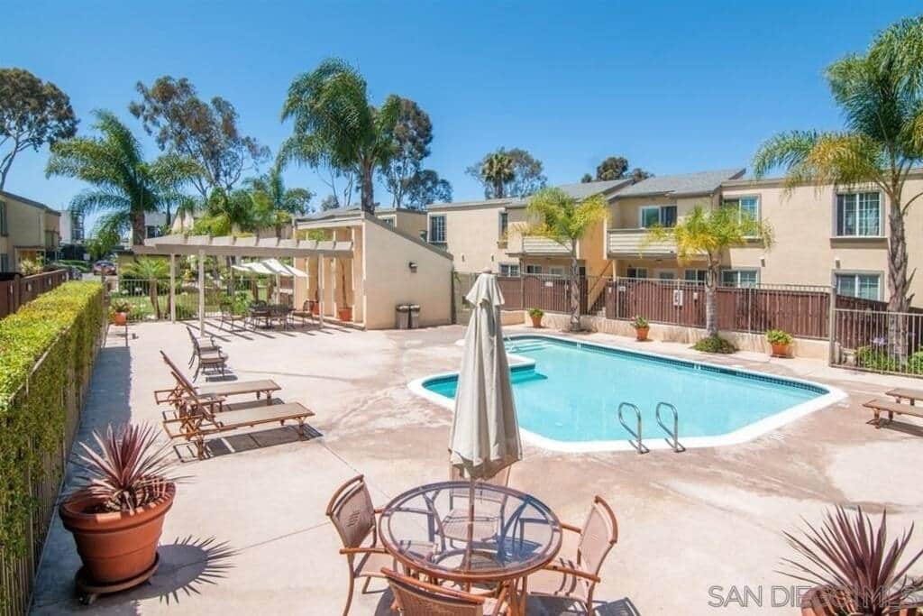 5252 Balboa Arms Dr