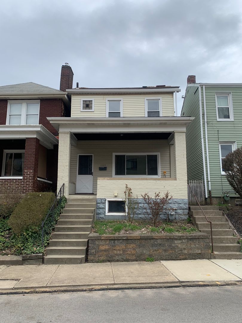 Beautiful 2 Bedroom 1.5 Bathroom Home in Morningside!