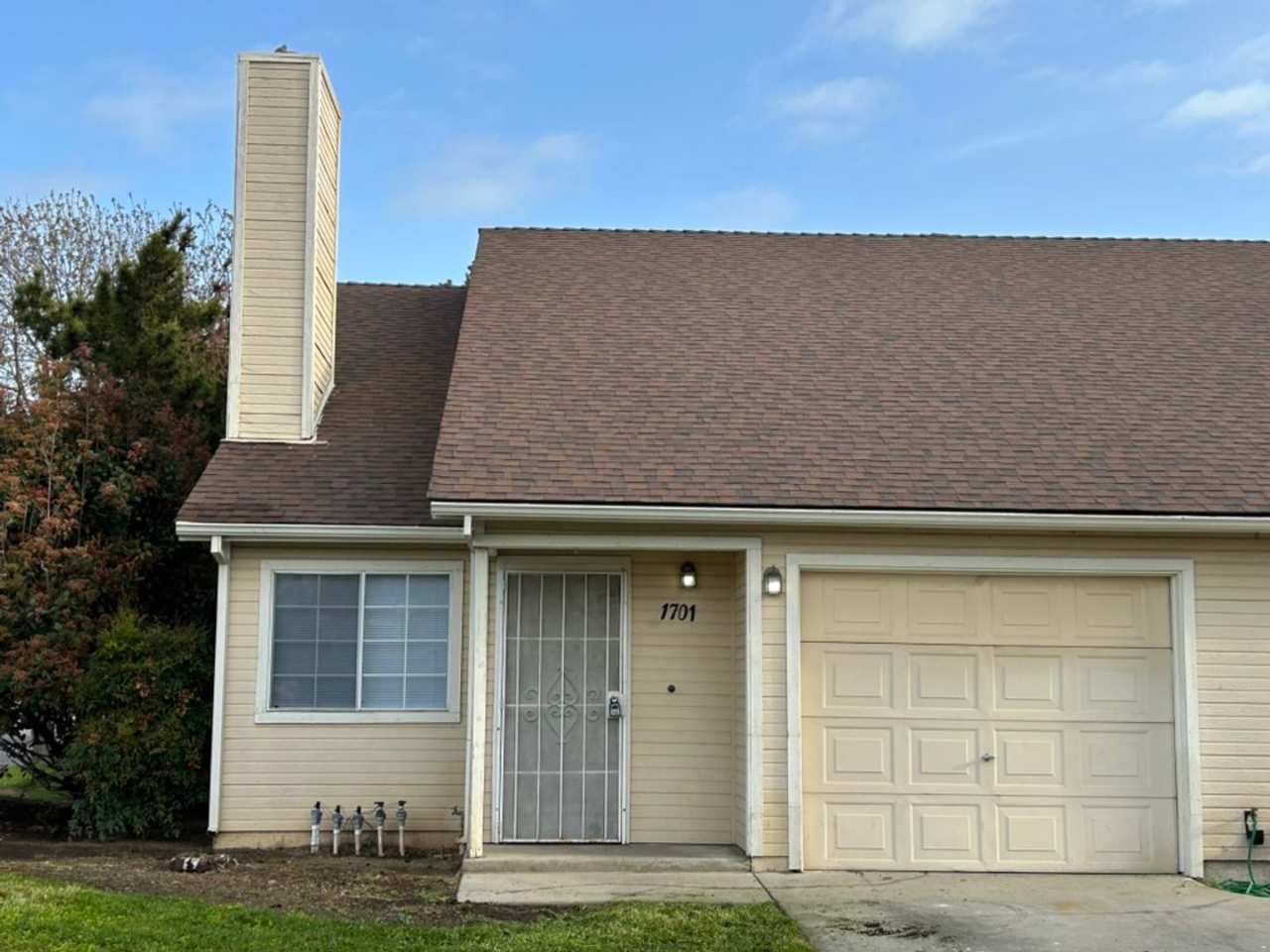 Affordable 2 bedroom 2 bath in North Merced!