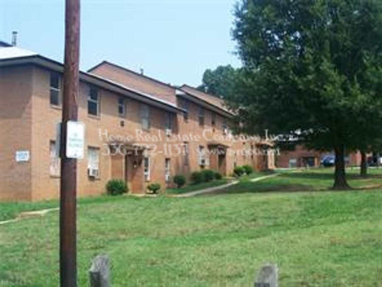 Cambridge Apartments | 611 W. 23rd Street Apt B