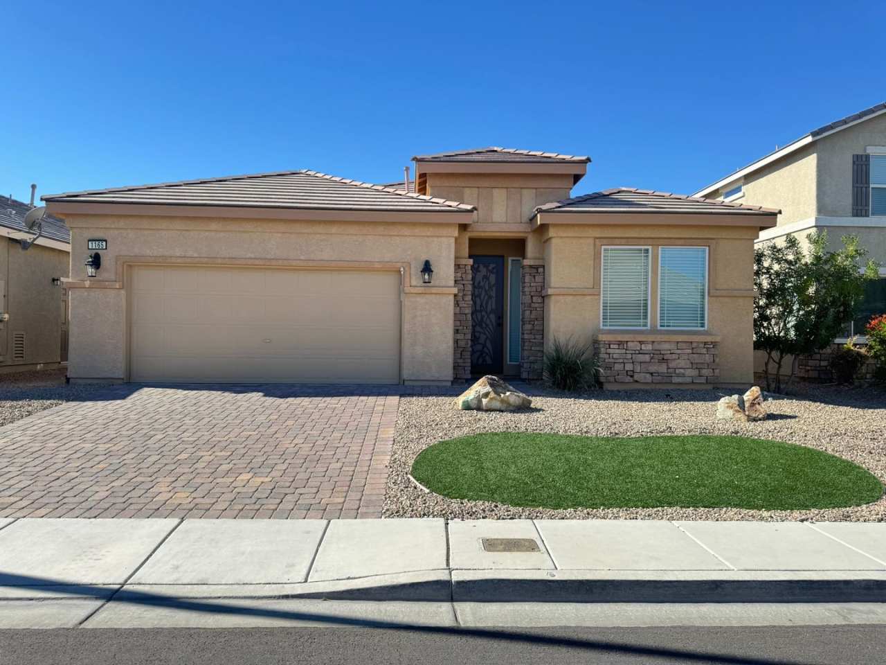 Gorgeous 3 Bed Single Story Home in Henderson - MOVE IN SPECIAL!!! 1/2 OFF 1ST MONTHS RENT OAC IF YOU RENT BY JANUARY 31, 2026.
