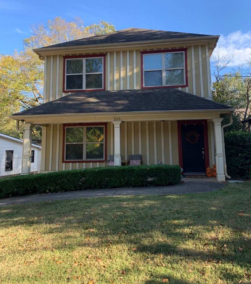 Four Bedroom Near Downtown Available for Pre-Lease!