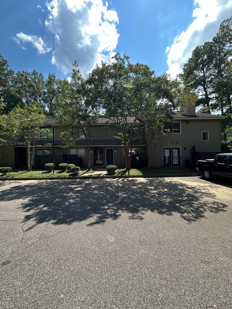 Germantown 2 story Townhome! Private Fenced in Patio. Pets are not allowed.