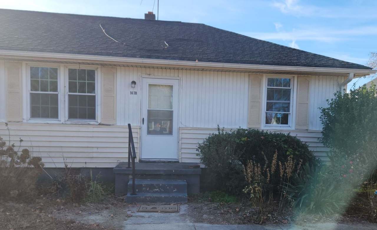 2 BR DUPLEX Available Now in Petersburg - Off of Rt. 460 -